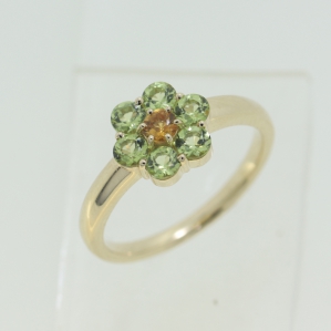 NHẪN VÀNG 10K KẾT HỢP ĐÁ PERIDOT VÀ CITRINE TỰ NHIÊN TẠO HÌNH HOA NỔI BẬT