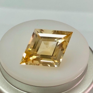Citrine hình thoi