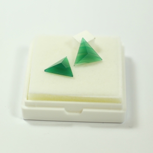 Green Achates  hình tam giác