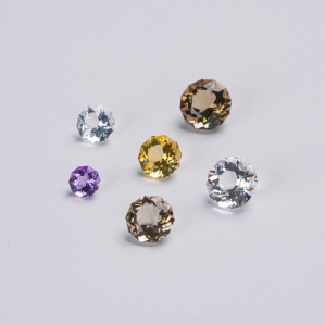 Đá tròn Facet nhiều giác – Ánh lửa mạnh, độ trong cao