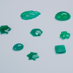 Nhiều hình dạng độc đáo  từ đá Green Achates