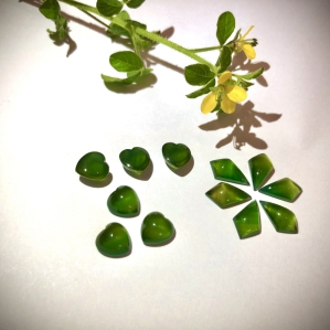 ĐÁ GREEN ACHATES VỚI NHIỀU GAM MÀU TỰ NHIÊN VÀ VÂN ĐÁ ĐỘC ĐÁO