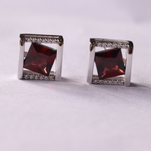 Hoa tai Bạc SV925 kết hợp đá Garnet 6.5mm