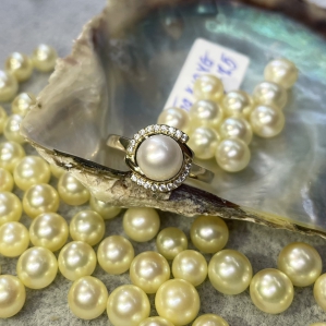 NHẪN NGỌC TRAI CHẤT LIỆU VÀNG 10K