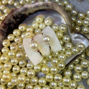 NHẪN VÀNG 10K KẾT HỢP GIỮA NGỌC TRAI VÀ ĐÁ QUÝ TỰ NHIÊN