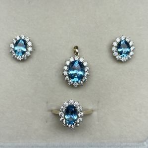 BỘ TRANG SỨC KẾT HỢP GIỮA VÀNG 10KYG VÀ ĐÁ QUÝ TOPAZ SANG TRỌNG THU HÚT MỌI ÁNH NHÌN