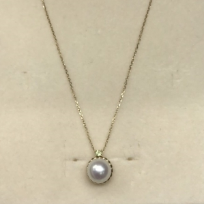 DÂY CHUYỀN NGỌC TRAI AKOYA  KẾT HỢP VÀNG 10KYG VÀ ĐÁ PERIDOT 