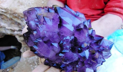 NGẮM NHÌN 16 VIÊN ĐÁ QUẶNG ĐƯỢC MỆNH DANH LÀ TUYỆT TÁC CỦA TỰ NHIÊN