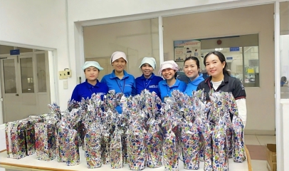 CÔNG TY TNHH HARRY& TRAO TẶNG QUÀ NHÂN NGÀY QUỐC TẾ PHỤ NỮ 8/3